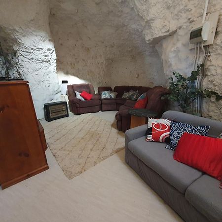 Fossickers Den Dugout Accommodation White Cliffs 외부 사진