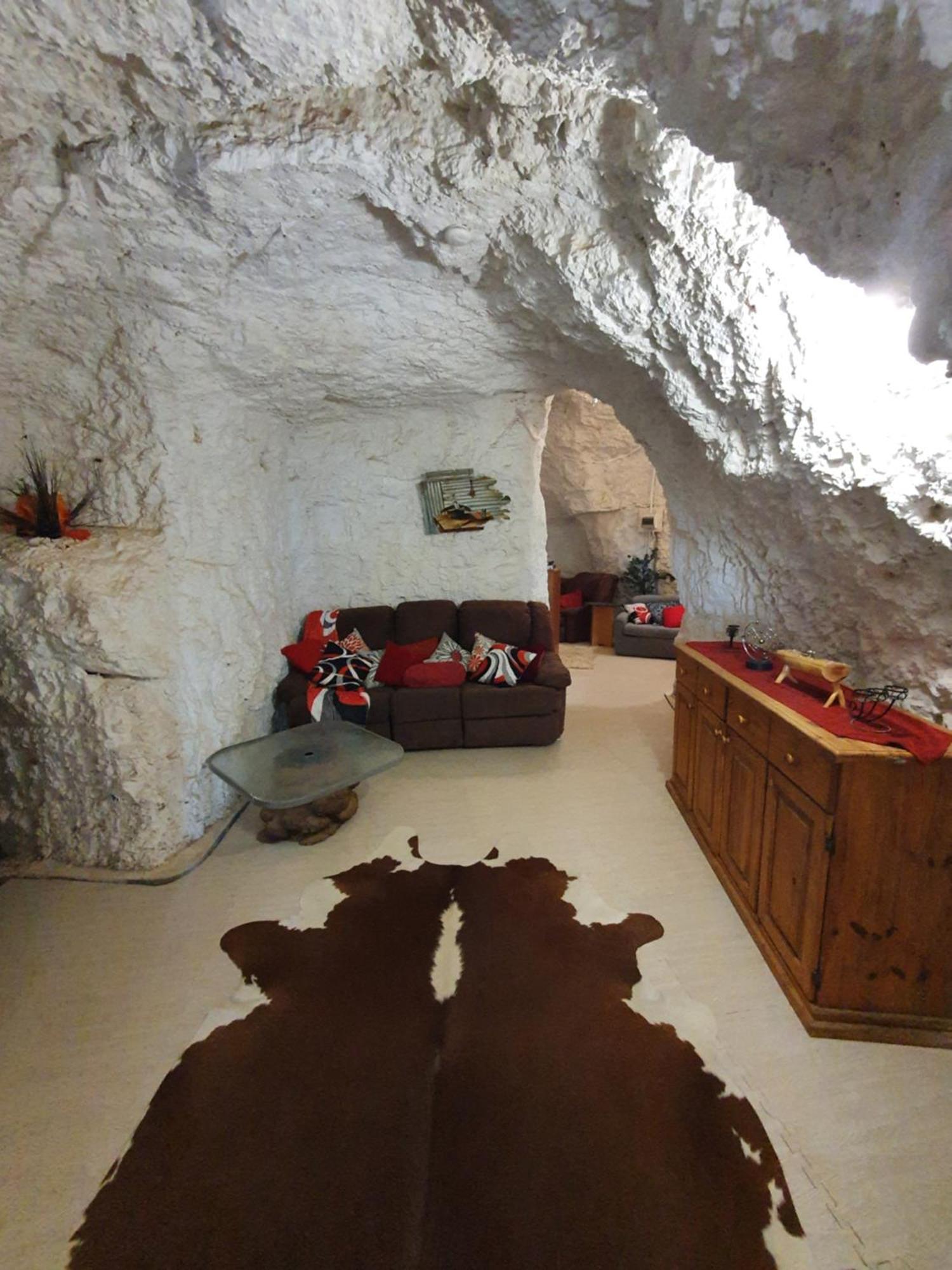 Fossickers Den Dugout Accommodation White Cliffs 외부 사진